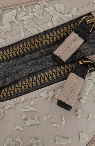 Beltbag bestickt aus Schöller