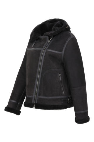 Bikerjacke aus Lammfell in der Farbe Elefant (Modell 727694_Norah-MV), RSeitenansicht – markante Silhouette mit sichtbarer Rückenpasse und klassischen Biker-Details.