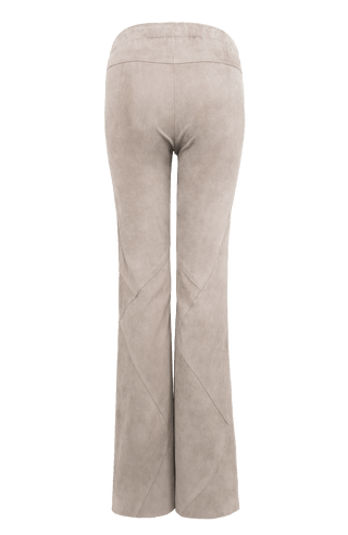 Graue beige Velourslederhose leicht ausgestellt von hinten