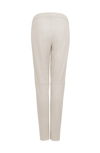 Frauenschuh Clio PSW Wollhose für Damen in Sandstone-Weiß (235-0), Rückansicht. Leichte, atmungsaktive Stretchhose für Frühling und Sommer, ideal für Freizeitaktivitäten und Sport. Mit elastischem Bund zum Zubinden und praktischen Reißverschlusstaschen für einen sportlich-modernen Look