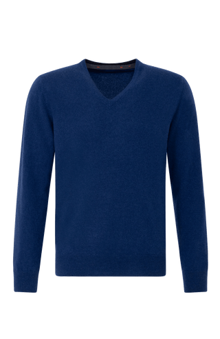 Frontansicht des Herren-Kaschmir-Hoodies „Nio2.0-WS“ von Frauenschuh in der Farbe Alaska Blue; gefertigt aus luxuriösem, weichem Kaschmir für höchsten Tragekomfort in Herbst und Winter; klassisch geschnittener Pullover mit V-Ausschnitt, feinen Rippbündchen und dezentem Logo-Detail; sportlich-eleganter Look, ideal für lässige, stilbewusste Outfits in der kalten Jahreszeit