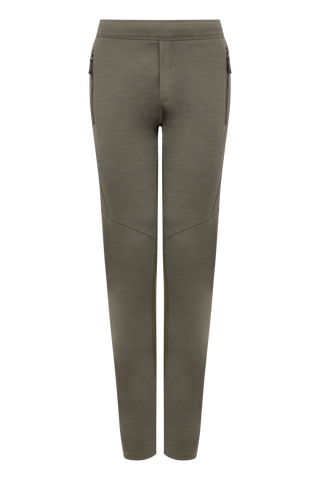 Herren Powerstretchhose Wool Modell Collin in der Farbe Ivy grün, Vorderansicht– funktionale Outdoorhose von Frauenschuh made in Austria, mit elastischem Material und sportlichem Schnitt, ideal für kalte Temperaturen.