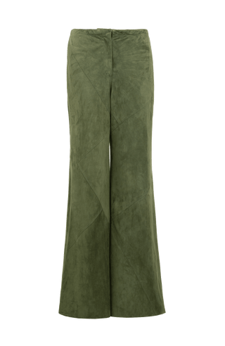 Ausgestellte gruene Velourslederhose von vorne 