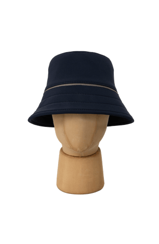 Hat made of softshell