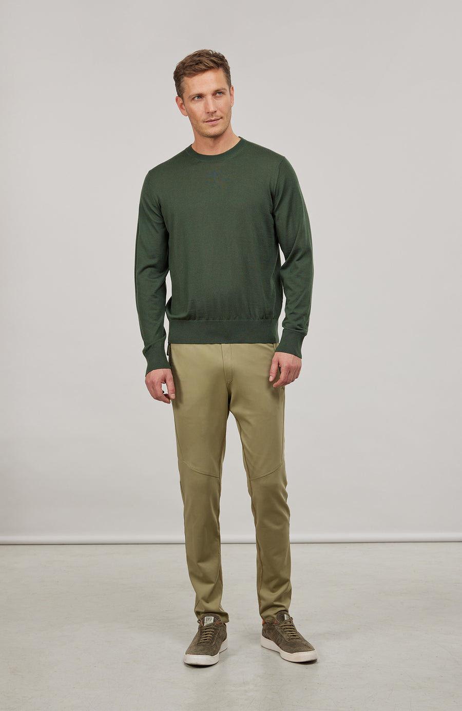 Crew Neck Knit Sweater – Jones