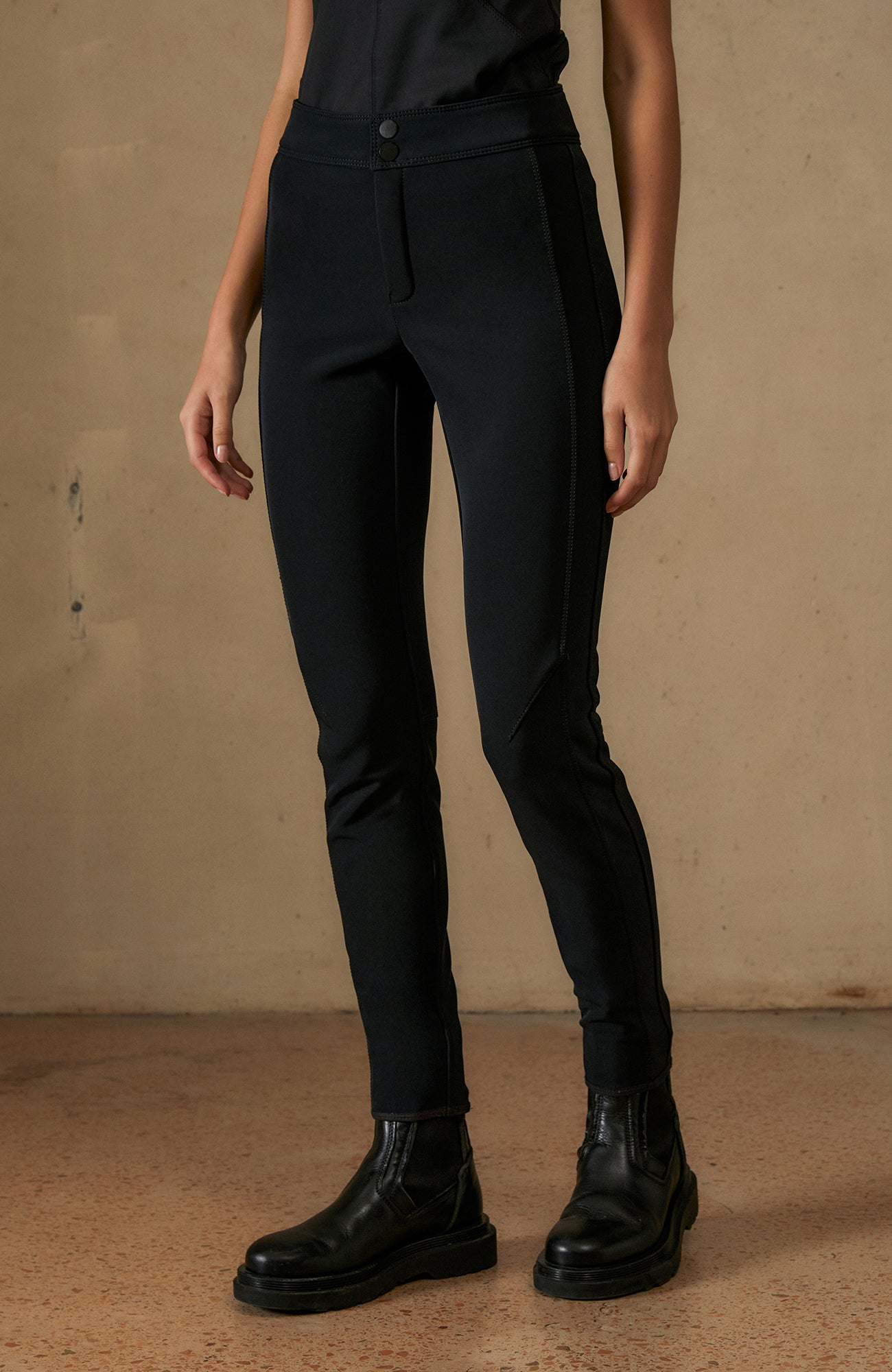 Kadira softshell stirrup trousers