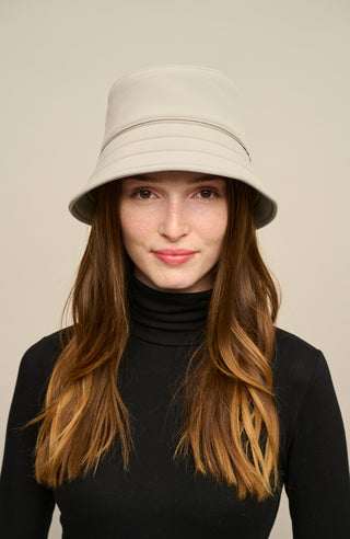 Fischerhut aus Softshell, Modell 598230 Hat-S in Farbe 31 0 cashmere Model Vorderansich