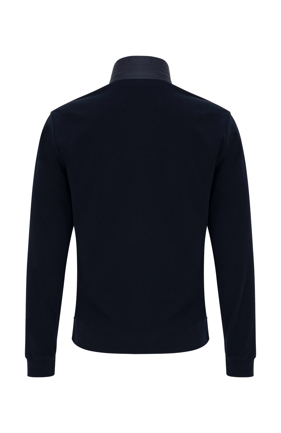 Rückansicht der Herrenjacke „Oliver-BF“ von Frauenschuh in der Farbe „Midnight“. Die Jacke zeigt eine klare, sportlich-elegante Silhouette mit ergonomischem Schnitt. Das leicht strukturierte Material in dunkelblau wirkt funktional und hochwertig verarbeitet. Der hohe Stehkragen ist von hinten sichtbar, ebenso die präzisen Nähte, die dem Kleidungsstück Form und Struktur verleihen