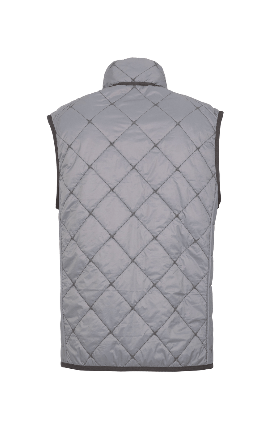Rückansicht der Herren-Quiltweste „Henri-QL“ von Frauenschuh in Cement (Grau), hochwertiges, leicht glänzendes Nylon mit markanter Rautensteppung; ausgestattet mit Stehkragen, durchgehendem Zwei-Wege-Reißverschluss und verschließbaren Seitentaschen, die sportlich-elegante Weste überzeugt mit klarer Linienführung, funktionalem Design und leicht taillierter Passform – ideal für Frühling und Sommer als stilvolle Ergänzung zur Herren-Garderobe