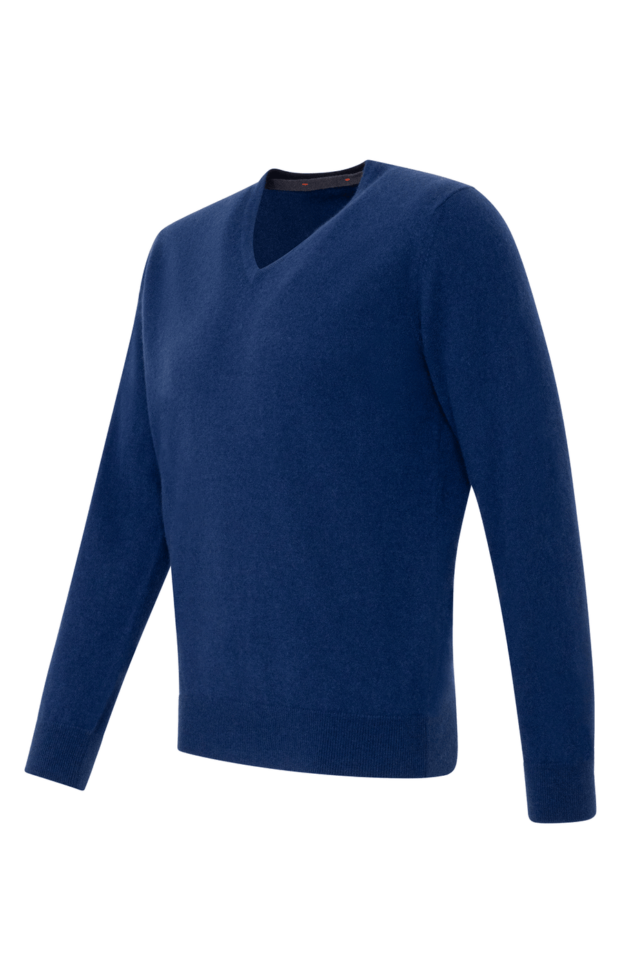 Seitlich-frontal fotografierter Kaschmirpullover „Nio2.0-WS“ von Frauenschuh in der Farbe Alaska Blue, edles, minimalistisches Design mit tiefem V-Ausschnitt, fein gestrickten Rippbündchen und leicht locker fallender, gerader Silhouette; gefertigt aus reinem, weichem Kaschmir – ideal für hochwertige Herbst- und Winter-Outfits mit alpinem Understatement.