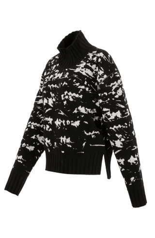 Cashmere Merino Pullover schwarz mit Berg Motiv von der Seite