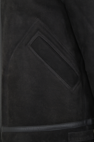 Detailansicht der Herren-Lammfelljacke im Bikerstil, Modell 583694 Luis-MV, Farbe 410 Elefant"