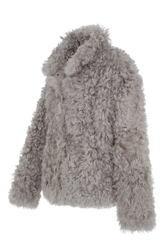 Seitenansicht der Damen-Lammfelljacke mit lockigem Fell, Modell 788728 Dolli-AL, Farbe 790 Moon