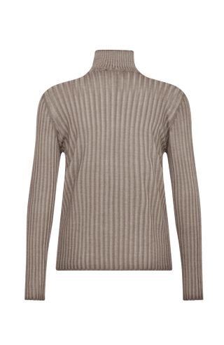 Lockerer Damen-Rollkragenpullover in Beige (Farbe cashmere, Modell 533601 MarleenDyed-RB, aus weicher Baumwollmischung, zeigt das elegante Design und die feine Strickstruktur – ideal für kühle Tage und vielseitig kombinierbar