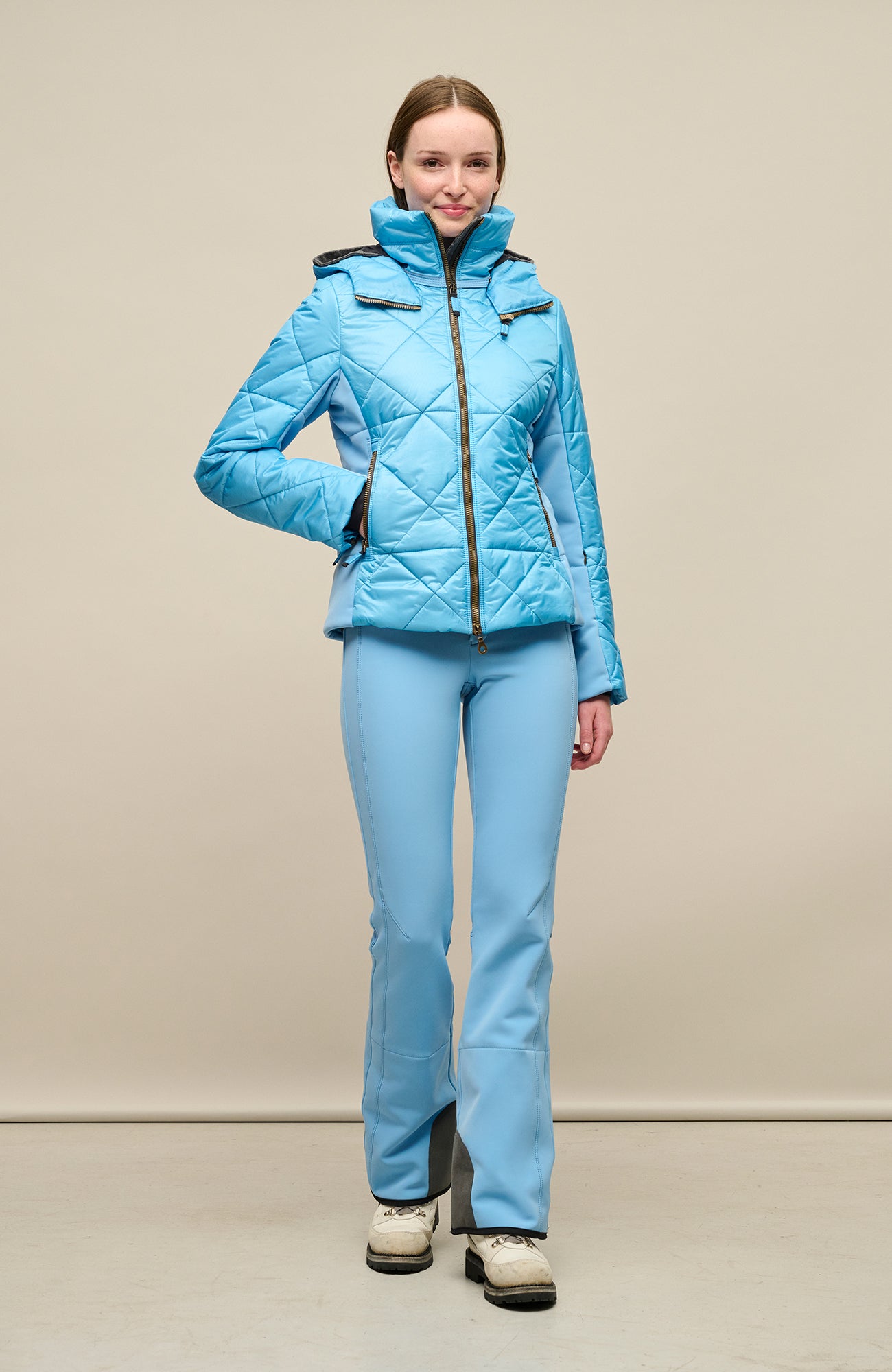 NoemiMulti shiny ripstop ski jacket Frauenschuh