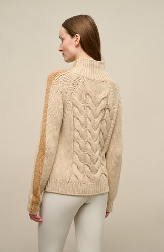 SaraCable knitted sweater with cable pattern 
