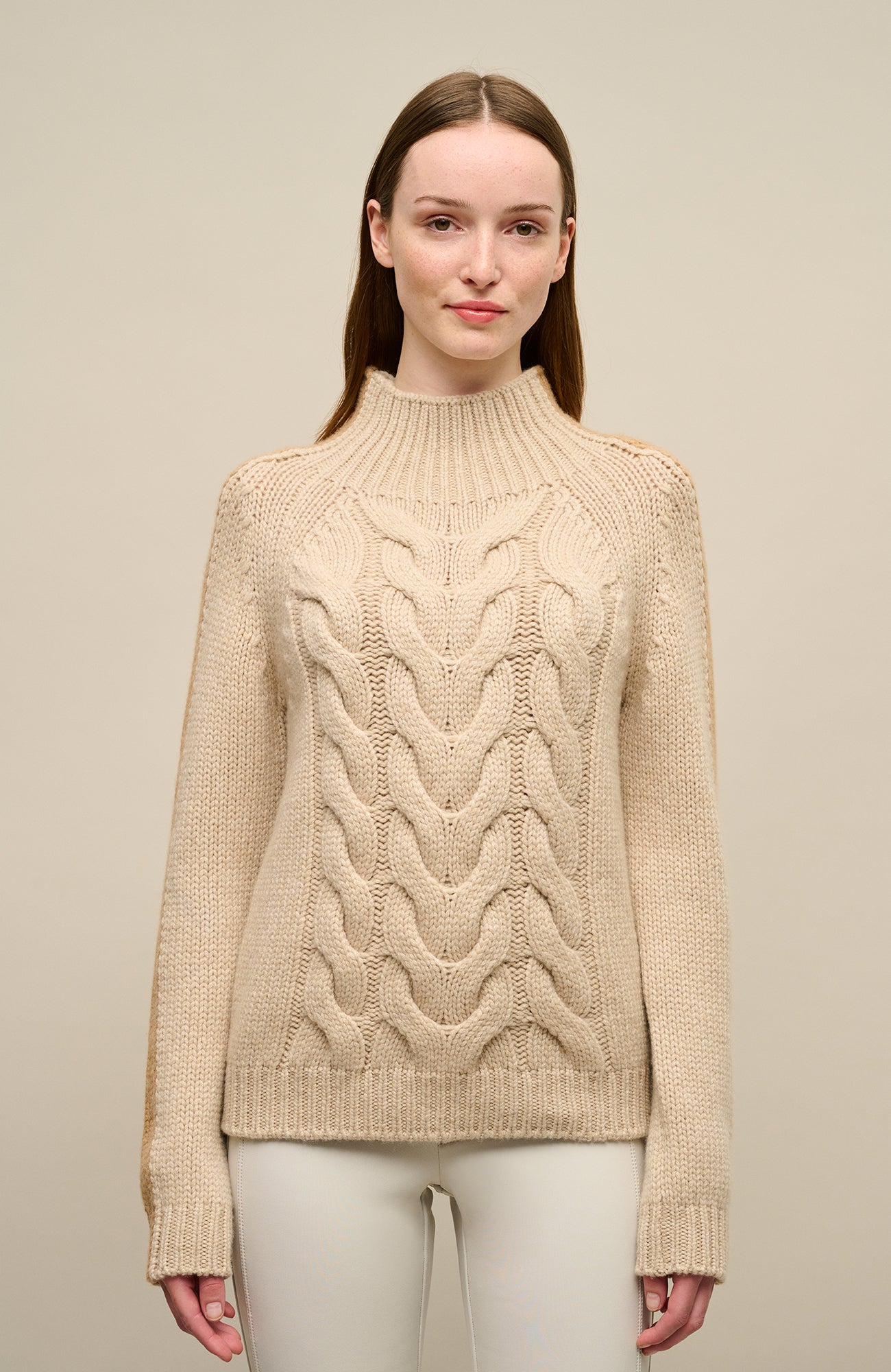 SaraCable knitted sweater with cable pattern 