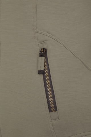 Sportjacke aus Wool Powerstretch in der Farbe Ivy grün (Modell 562624_Jana-PSW), Detailansicht – figurbetonte Passform, durchgehender Reißverschluss und hoher Kragen