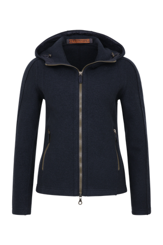 Sportliche Damen-Walkjacke mit Kapuze von Frauenschuh in Midnight (Modell 506129 Rania-CW), Vorderansicht. Made in Austria