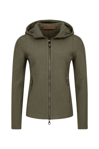 Sportliche Damen-Walkjacke mit Kapuze von Frauenschuh in Ivy green (Modell 506129 Rania-CW), Vorderansicht. Made in Austria