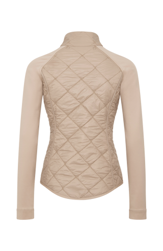 Steppjacke mit Natural Powerstretch, Modell 633710 Karen-QNP in Farbe 2670 Savannah – Rueckansicht, kombiniert mit Frauenschuh Kitzbühel Produkten, Made in Austria