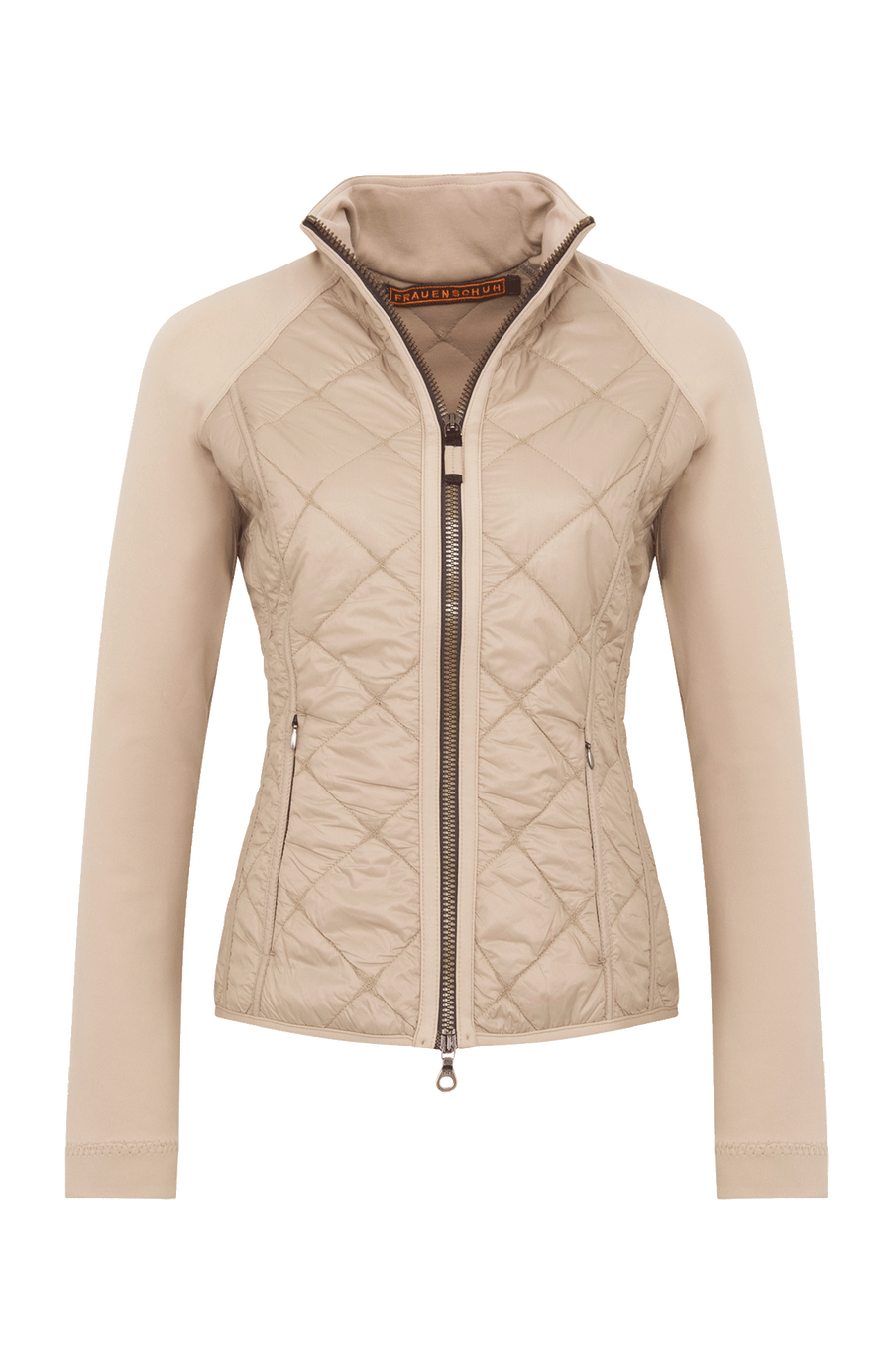 Steppjacke mit Natural Powerstretch, Modell 633710 Karen-QNP in Farbe 2670 Savannah – vorderansicht kombiniert mit Frauenschuh Kitzbühel Produkten, Made in Austria