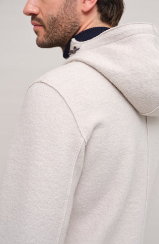 Walkjacke für Herren mit Kapuze in Beige – Modell Kian-CW, Model Rueckansicht