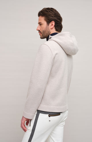Walkjacke für Herren mit Kapuze in Beige – Modell Kian-CW, Model Rueckansicht