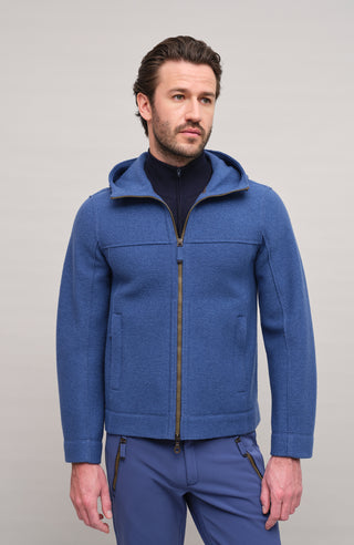 Walkjacke für Herren mit Kapuze in Blau  – Modell Kian-CW, Model Vorderansicht