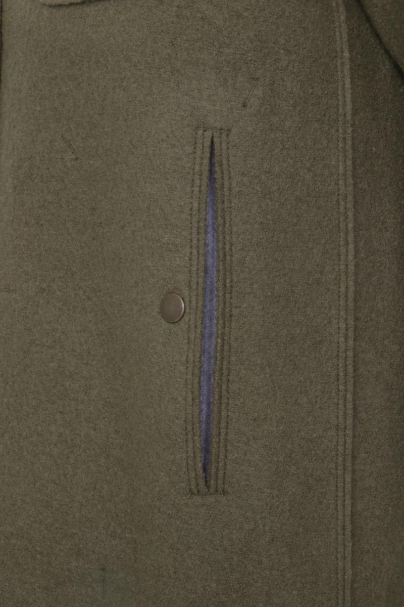 Herren Walkjacke im Holzfäller-Stil Valentin-CW (Modell 003129) in Farbe Ivy, Detailansicht– FRAUENSCHUH Kitzbühel, made in Austria