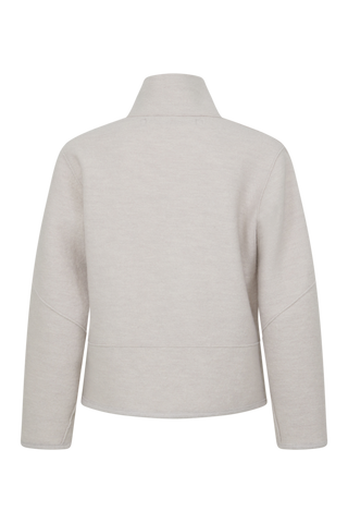 Kurz geschnittene Damen-Walkjacke von Frauenschuh, Modell 704129 Violet2.0-CW, Farbe Sandstone Detailansicht – nachhaltig gefertigt aus mulesingfreier Schurwolle
