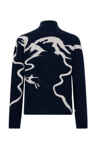 Vorderansicht eines Damenpullovers aus 100 % extrafeiner Merinowolle, Modell „Chatel-ME“ in der Farbe Dunkelblau. Die Vorderseite zeigt ein kunstvoll gestaltetes Jacquard-Motiv aus skizzierten Berglandschaften, urbanen Elementen und dynamischen Skifahrern. Das hochwertige Merinogarn – leicht, weich und angenehm auf der Haut – wird in Italien produziert und auf modernsten Maschinen verarbeitet. Die Kombination aus künstlerischem Design & technischer Strickkunst macht den Pullover besonders stilvoll