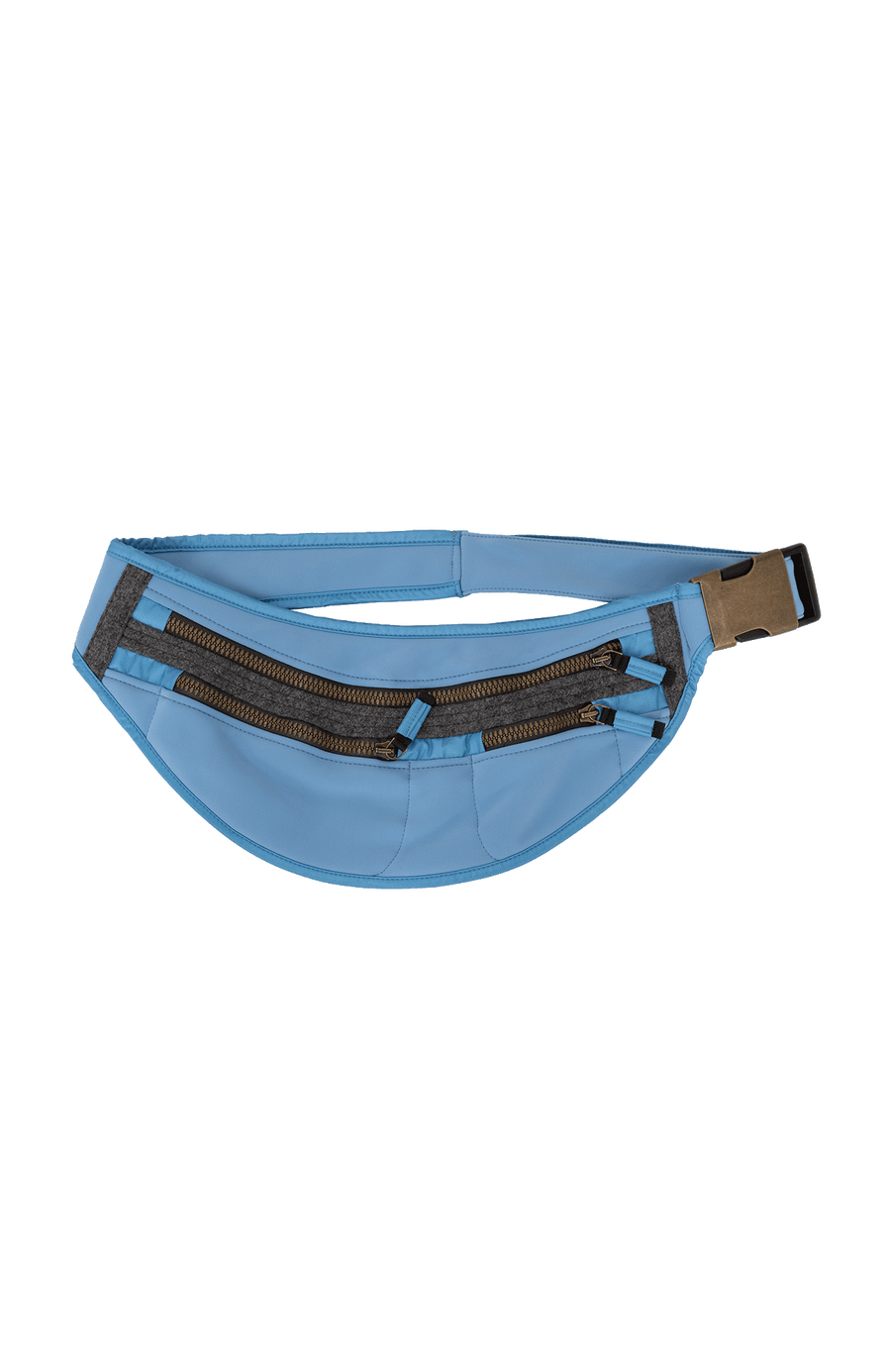 Beltbag-S Hüfttasche aus Schöller Softshell mit geräumigem Hauptfach und zwei kleinen Ziptaschen vorne. Weitenverstellbarer Gurt mit Steckschließe. Innenmaterial aus wasserabweisendem Performance Ski. Mit Lodendetails. Leicht und körpernah tragbar – klassisch um die Hüfte oder quer über den Rücken. Farbe: hellblau (Farbe: sky)