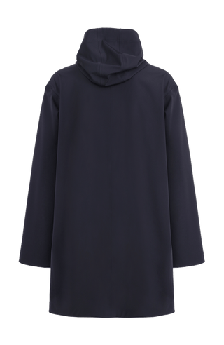 Damen-Funktionsmantel aus atmungsaktivem, wind- und wasserfestem 3-Layer-Material mit geradem Schnitt, verborgenem Reißverschluss mit Druckknopfleiste, zwei Seitentaschen und zwei Innentaschen. Oversize Schnitt für eine locker fallende Passform. Wählen Sie Ihre gewöhnliche Größe. In der Farbe Dunkelblau (Farbe: midnight).