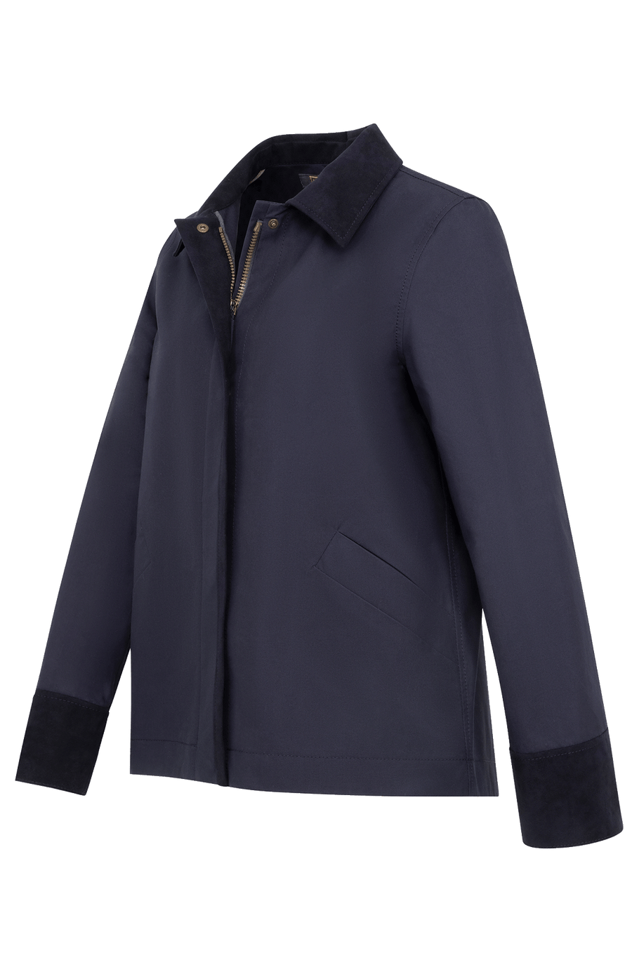 Jacke RiaMulti-ODC aus innovativem Outdoor Cotton, wasser-, wind- und schmutzabweisend, gerade Passform, Alcantara-Leder an Ärmelabschlüssen, Kragen und Innenseite des Zippers, markanter Zwei-Wege-Zipper, vier Metalldruckknöpfe am Zipper, geräumige Seitentaschen. Schützt zuverlässig bei Regen oder wechselhaftem Wetter. In der Farbe Dunkelblau (Farbe: midnight)