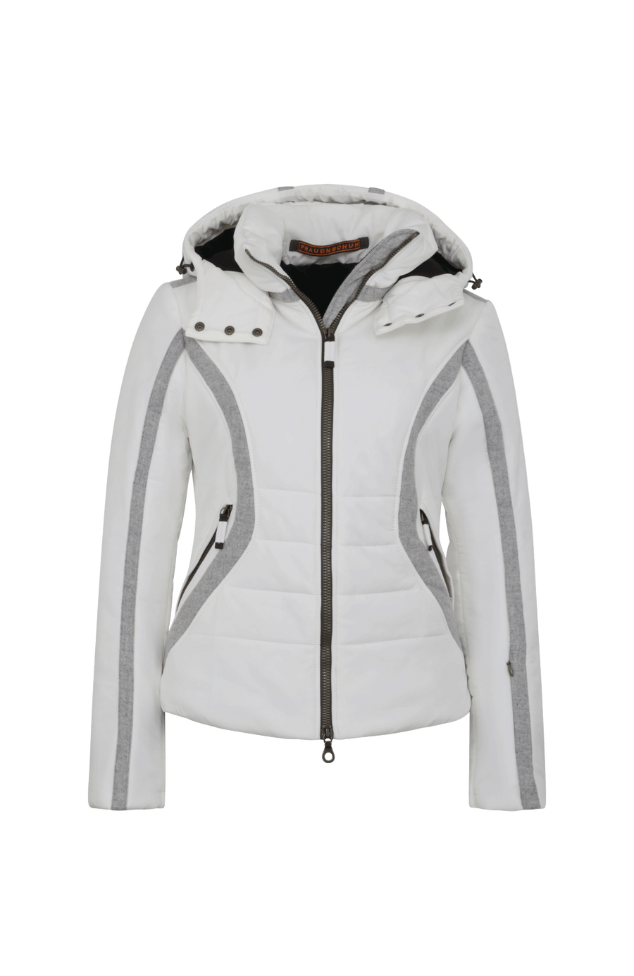 Performance Ski-Jacke XeniaMulti-S aus innovativem Light Italian Nylon, feminine Passform, abnehmbare, in der Weite regulierbare Kapuze, Stehkragen, Loden-Details, Zwei-Wege-Zipper, zwei Taschen mit Zip, klassische Frauenschuh Features wie Schneefang an den Ärmeln, Skipasstasche und zwei innenliegende Taschen mit Zip. Luxuriöse seidig glänzende Oberfläche, funktional und warm. In der Farbe weiß (Farbe: cloud)