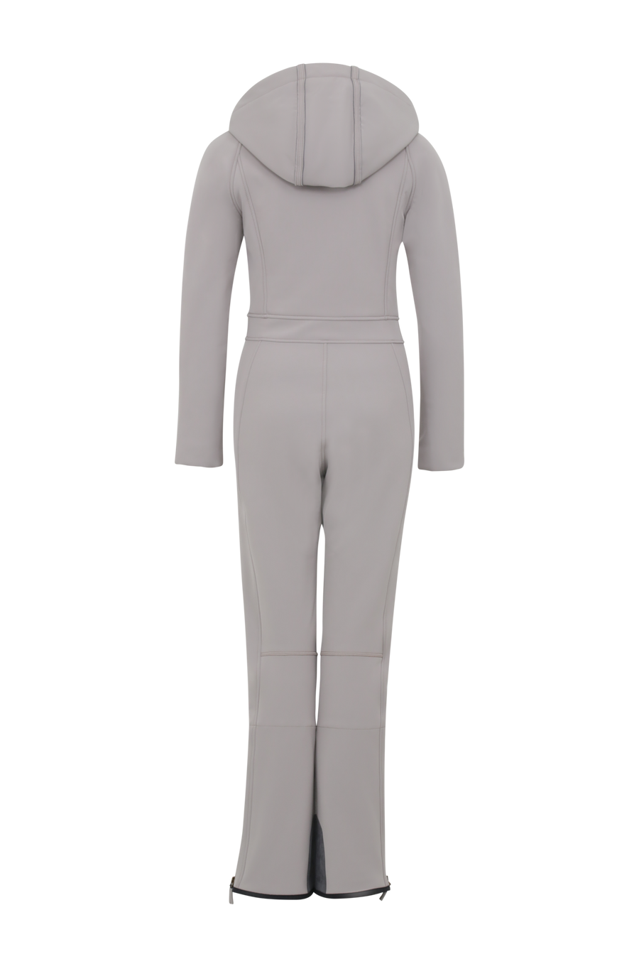Performance Ski-Overall Kate-S aus Schöller Softshell, enganliegende Passform, Taillenbetonung durch angedeuteten Gürtel, abnehmbare Kapuze, Oberkörper gefüttert, markanter Zip, zwei Taschen mit markantem Zip, Skipasstasche mit nahtfeinem Zip, klassische Frauenschuh Features wie Kantenschutz aus Alcantara-Leder, enganliegende Ärmelbündchen und Schneefang. Robustes, elastisches Material, wasser- und windabweisend, ideal für die Skipiste. In der Farbe Hellbraun (Farbe: cashmere)