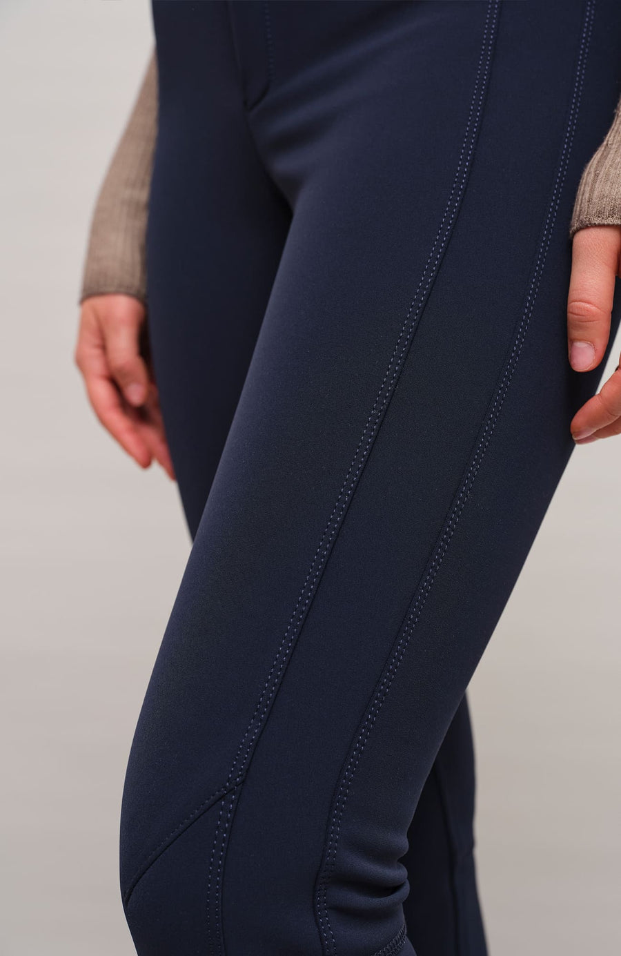 Winddichte Damen-Skihose Issy aus Softshell in dunkelblau (Farbe: midnight)