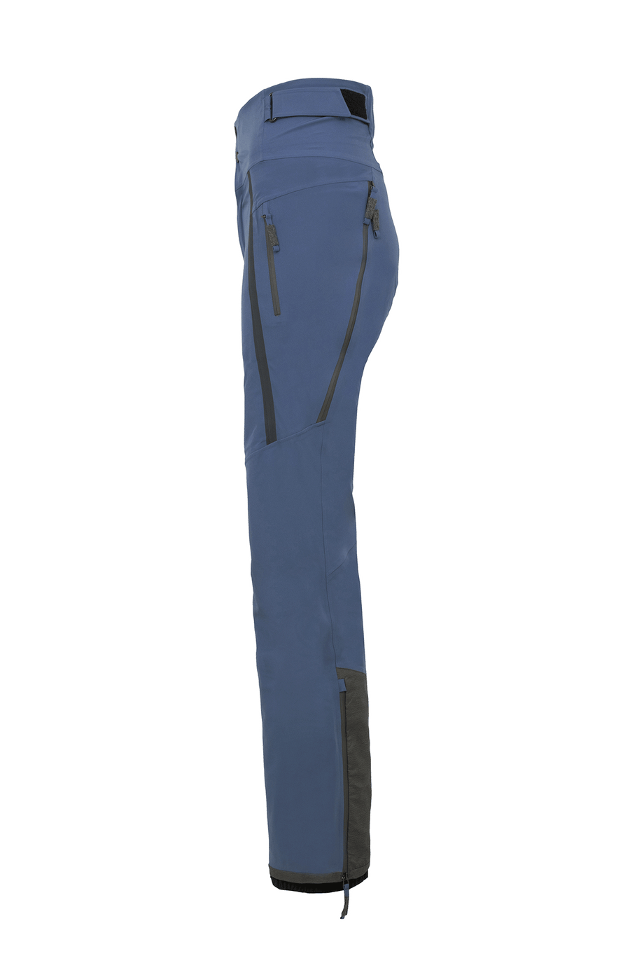 Damen-Skitourenhose aus atmungsaktivem, wind- und wasserfestem 3-Layer-Material mit RECCO®-System, verschweißten Nähten, seitlichen Bein-Zippern, Schneefang, robustem Kantenschutz aus Alcantara-Leder und lockerem Schnitt. In der Farbe Blau (Farbe: denim)