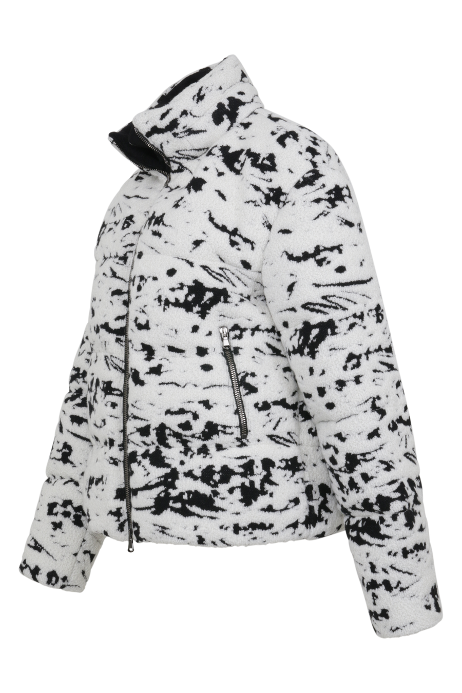 Winterjacke Alpine-ME aus feiner Merinowolle, mit Daunen gefüttert und etwas kürzer geschnitten. Quernähte als Designelement, Stehkragen, markanter Zwei-Wege-Zipper aus Metall, zwei Taschen mit Zip sowie zwei innenliegende Taschen. Ton-in-Ton Stickerei mit abstrahierter Alpenlandschaft als besonderes Detail. Besonders leicht, weich im Griff. (Farbe: creme)