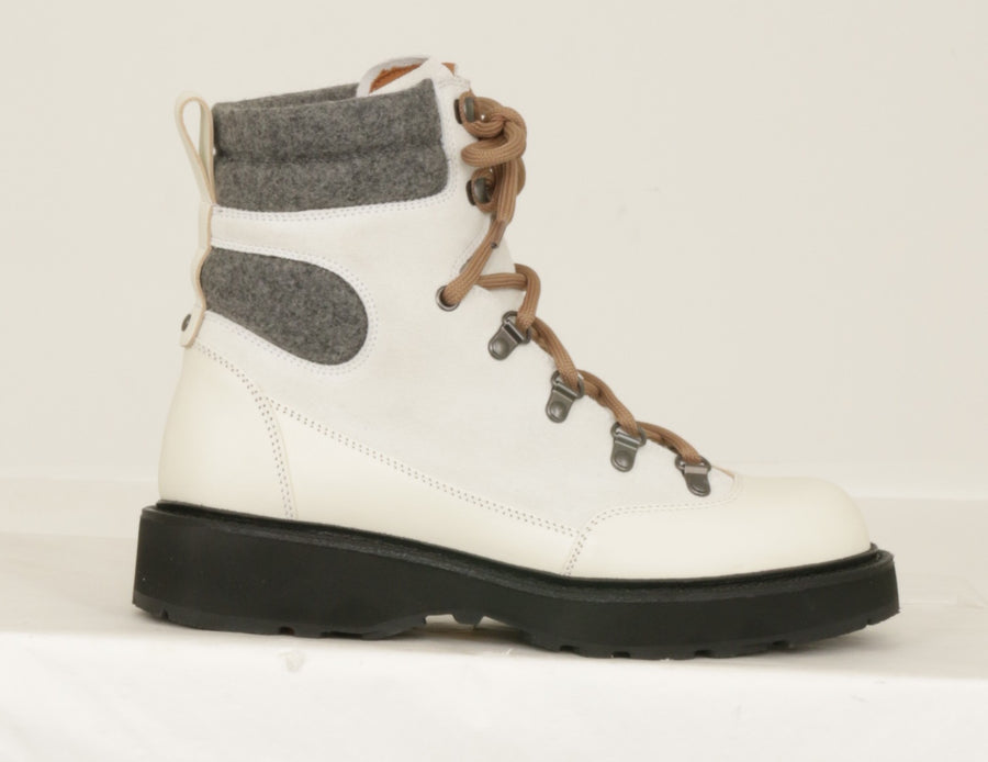 WomanShoe-LD