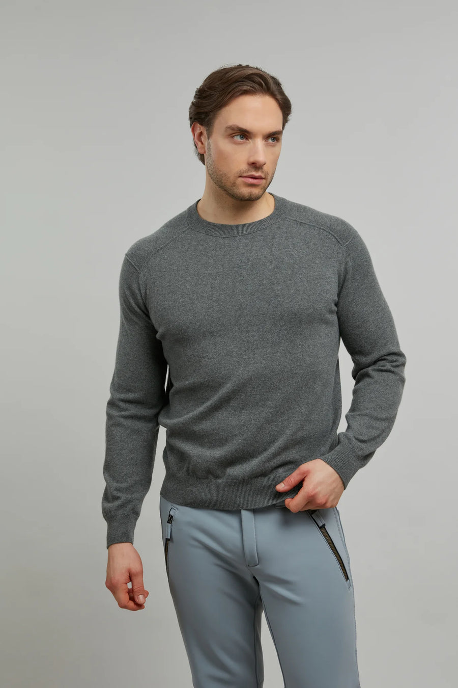 Cashmere Sweater with a Round Neckline - Sebastian-WS